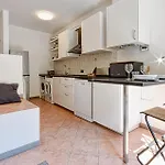 1 Bedroom Beautiful In 펜션 *