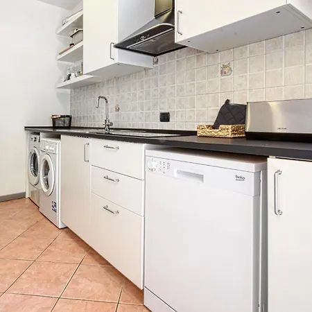 Gorgeous In With Kitchen