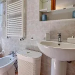 1 Bedroom Beautiful In *