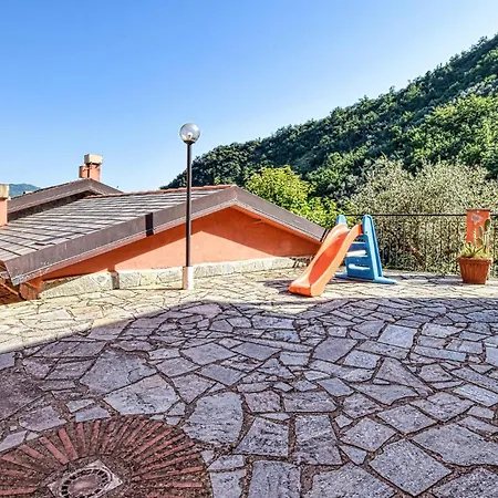 1 Bedroom Beautiful In Avegno